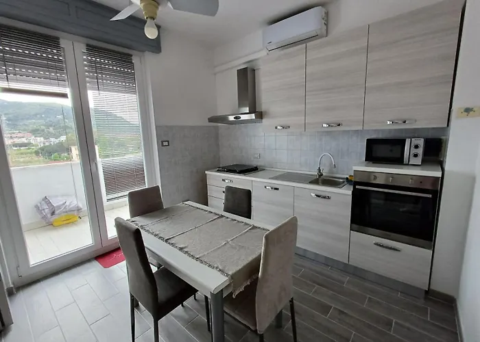 Attico Panoramico Albenga-appartamento Αλμπένγκα